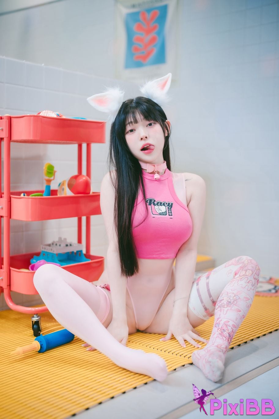 DJAWA Photo Yudi (유디) Pink Bunny & Black Cat 012